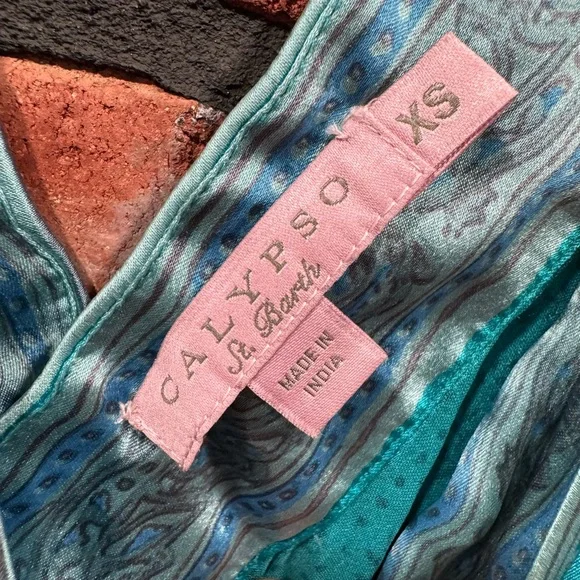 Calypso St. Barth Teal and Pink Patterned Garment - Picture 4 of 7